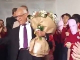 Osmaniye'de 43 yıllık öğretmene duygusal veda