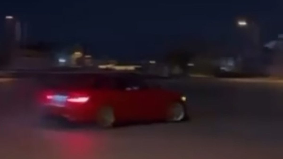 İzmir'de drift atıp sosyal medyada paylaşan sürücüye 165 bin TL ceza