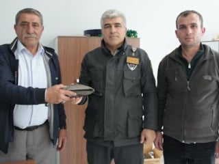 Batman'da otobüste unutulan 600 bin TL, sahibine teslim edildi