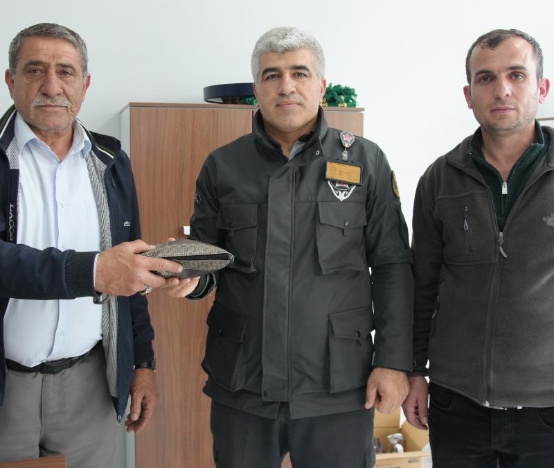 Batman'da otobüste unutulan 600 bin TL, sahibine teslim edildi