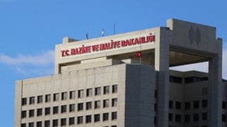 Hazine Maliye Bakanlığı'ndan turizmi korumak için 120 milyar liralık destek