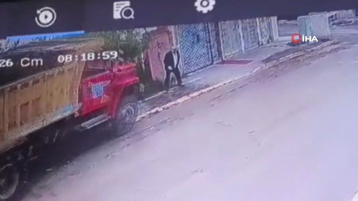 Kocaeli'de freni boşalan kamyonun altında kalan yaşlı adam hayatını kaybetti