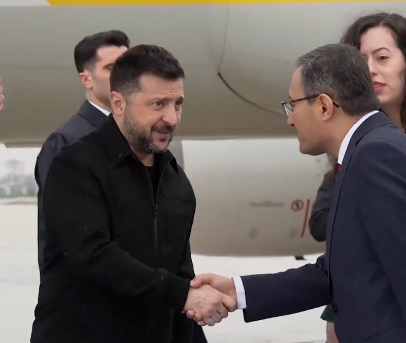Vladimir Zelensky, Cumhurbaşkanı Erdoğan ile görüşmek için İstanbul'a geldi