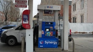 ABD'de 4 yıl sonra bir ilk: Ortalama benzin fiyatı 4 doları geçti