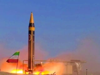 İran Devrim Muhafızları: Bahreyn, Kuveyt ve BAE'ye düşman gemileri hedef alındı