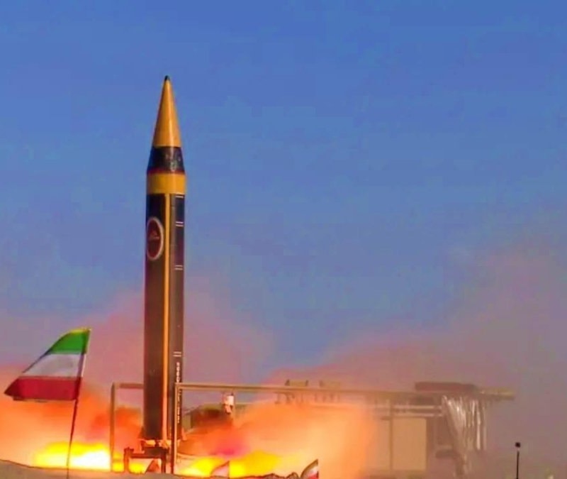 İran Devrim Muhafızları: Bahreyn, Kuveyt ve BAE'ye düşman gemileri hedef alındı