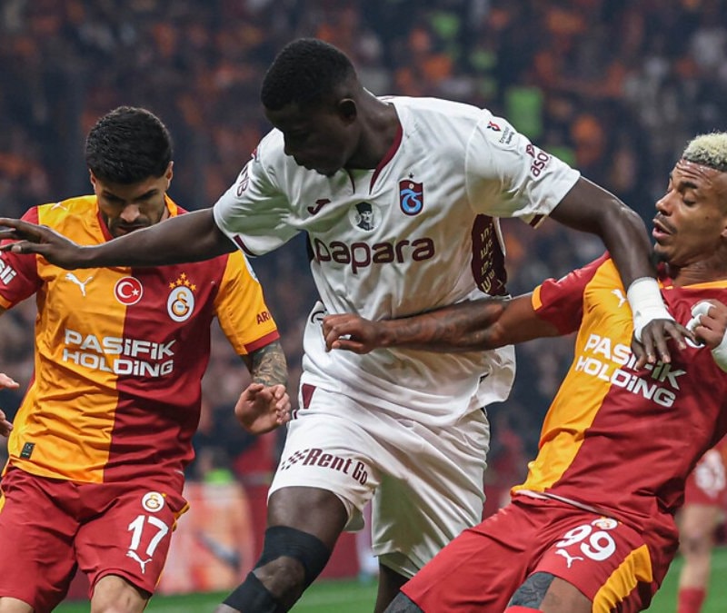 Trabzonspor - Galatasaray maçının ilk 11'leri