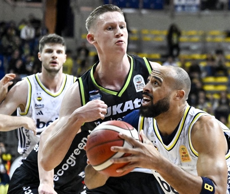 Fenerbahçe, Merkezefendi Belediyesi Basket'e şans tanımadı