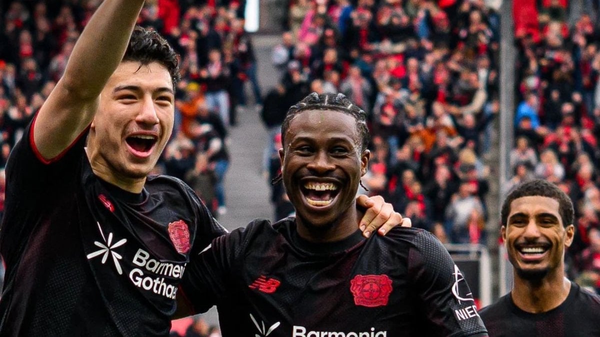 9 gollü maçta Bayer Leverkusen, Wolfsburg'u devirdi