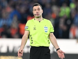 Hakem kararı değiştirmedi! Trabzonspor - Galatasaray maçında VAR'a gidildi