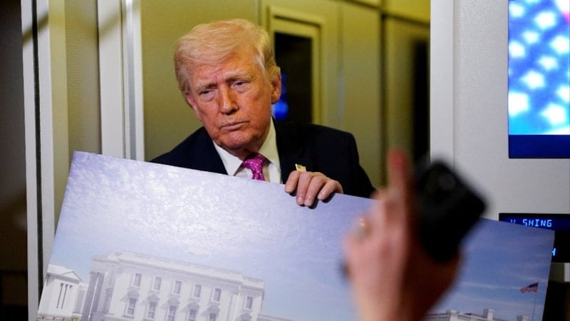 Trump: Başkan olduğum sürece ABD üçüncü dünya ülkesi olmayacak