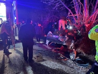 Antalya'da trafik kazasında 3 kişi hayatını kaybetti