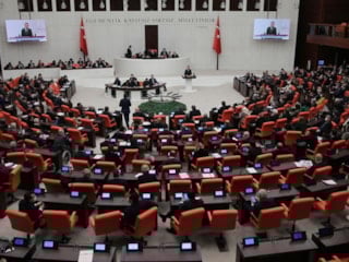 Meclis'te haftanın ilk gündemi: Doğum izni uzatılıyor