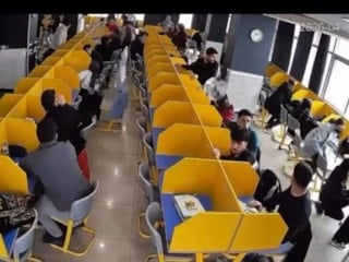 Van'daki depreme öğrenciler dershanede yakalandı