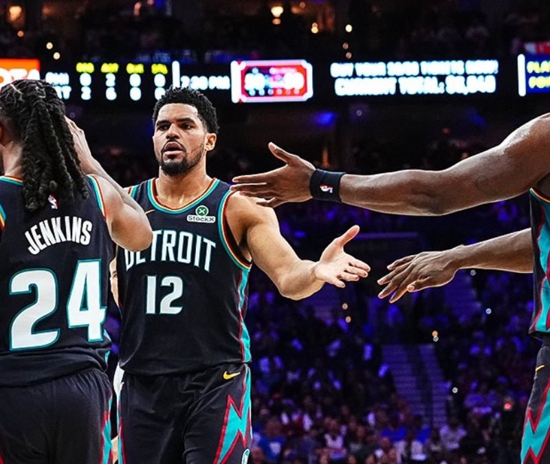 Pistons, 76ers'ı yenerek Doğu Konferansı liderliğini garantiledi