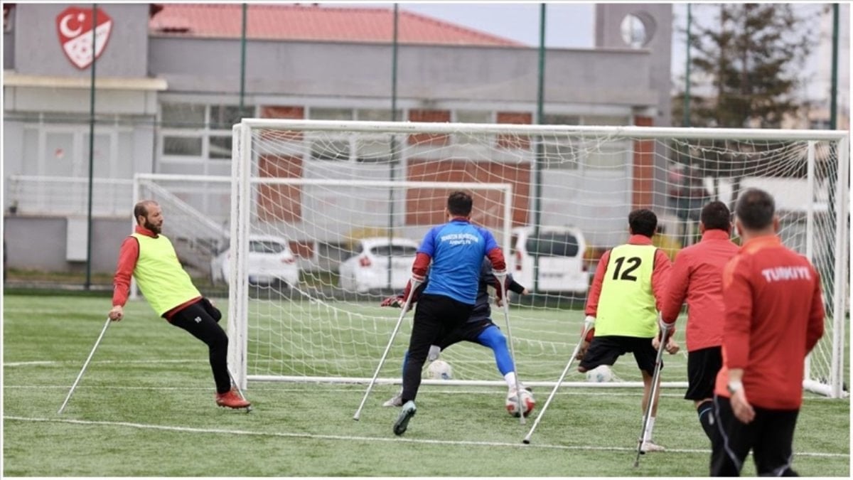 Kangrenden bacağını kaybeden ampute oyuncunun hayali dünya kupası