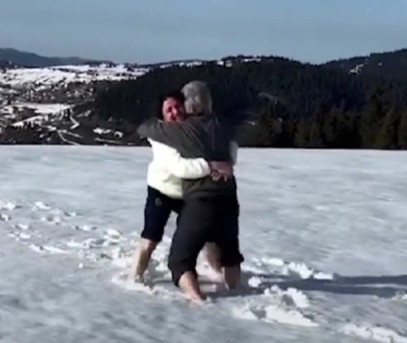 Fatih Tekke, karda güreşti