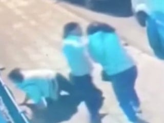 İstanbul'a iki kadın sokak ortasında darbedildi