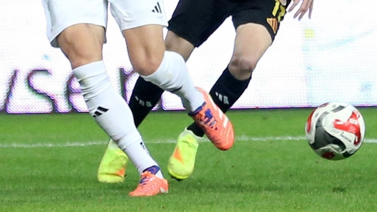 12 Bingölspor ve Sebat Gençlikspor, 2. Lig'e yükseldi