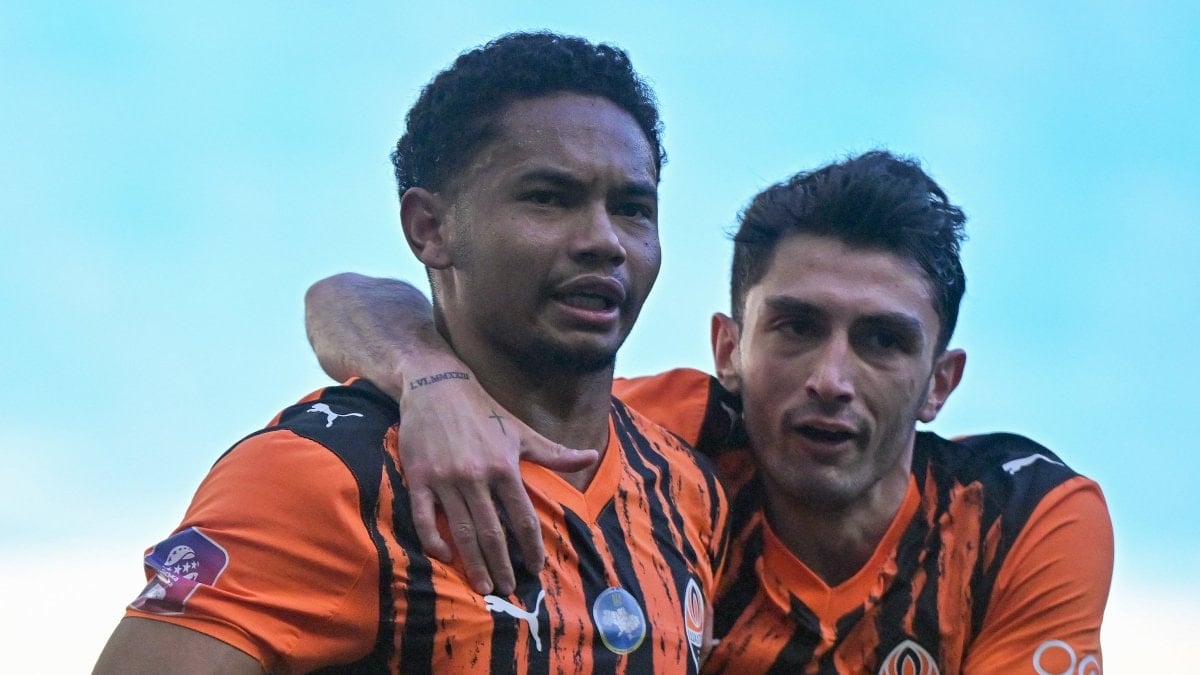 Shakhtar Donetsk'ten ligde üç gollü galibiyet!