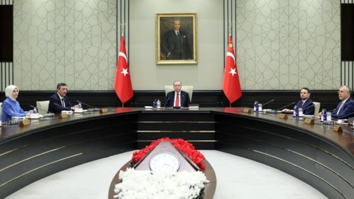 Kabin toplanıyor: Ana gündem ABD-İsrail ile İran arasındaki savaş olacak