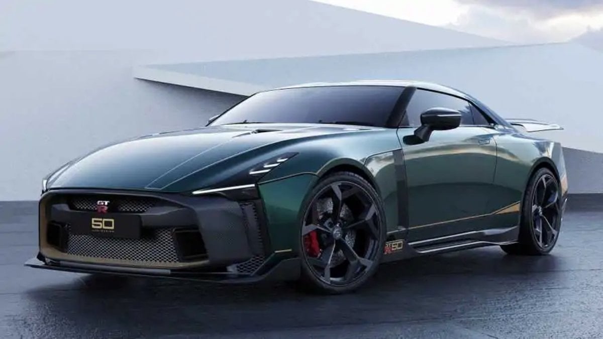 Yeni Nissan GT-R için geri sayım başladı: Beklenenden daha erken dönecek