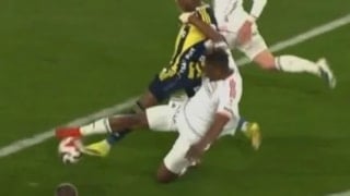 Beşiktaş'tan tepki var! Derbide penaltı kararı çıktı