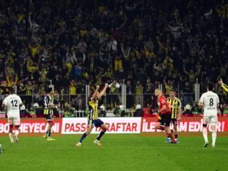 Fenerbahçe, ligde Beşiktaş'ı 2 maçta da devirdi