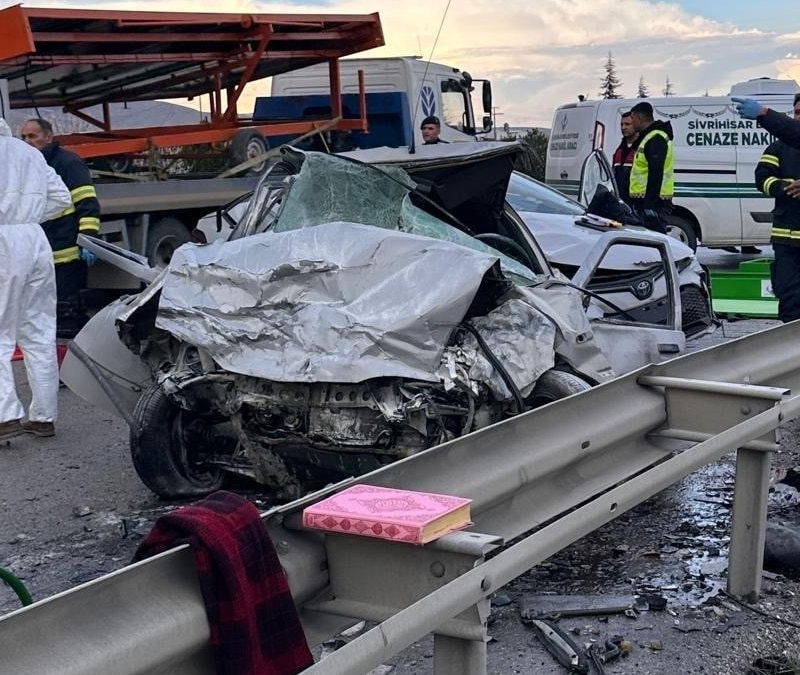 Eskişehir-Ankara yolunda feci kaza: 4 ölü, 2 yaralı
