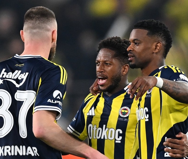 Fenerbahçe'den Beşiktaş'a derbi sonrası göndermeler
