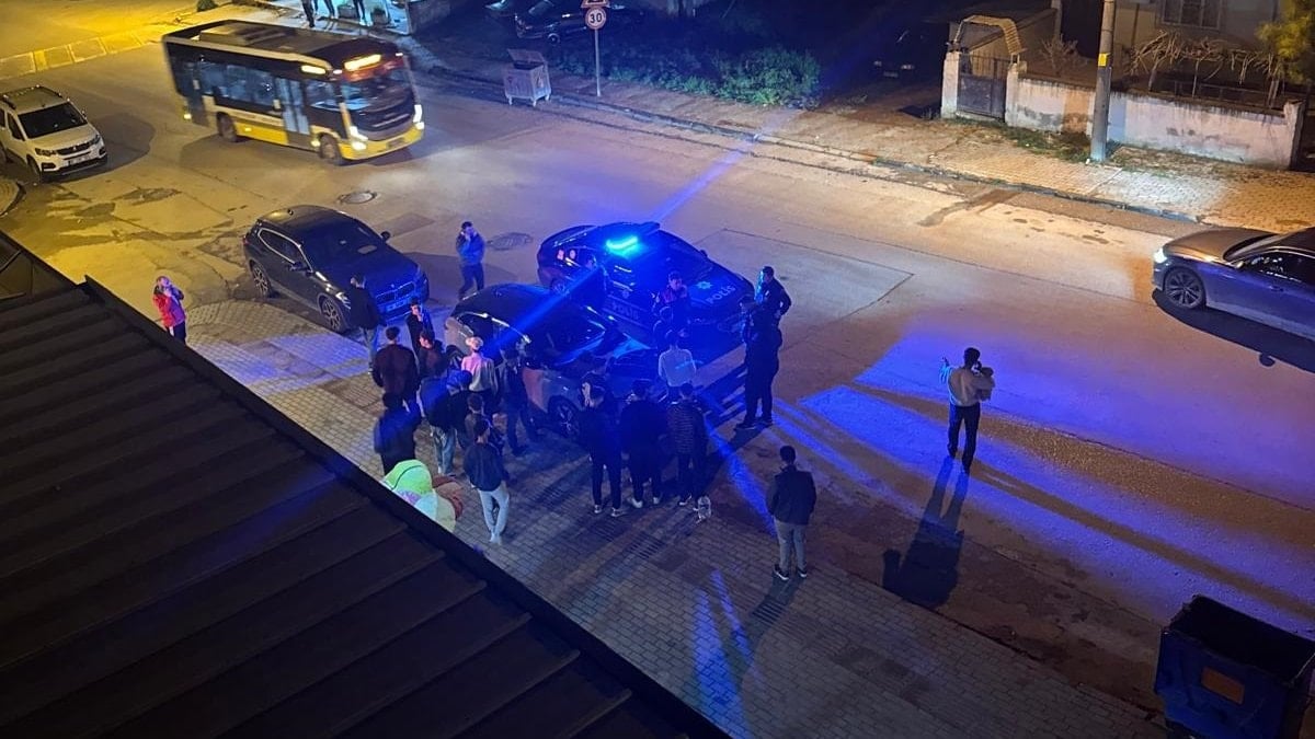 Bursa'da sopalı kavgada 3 kişi yaralandı