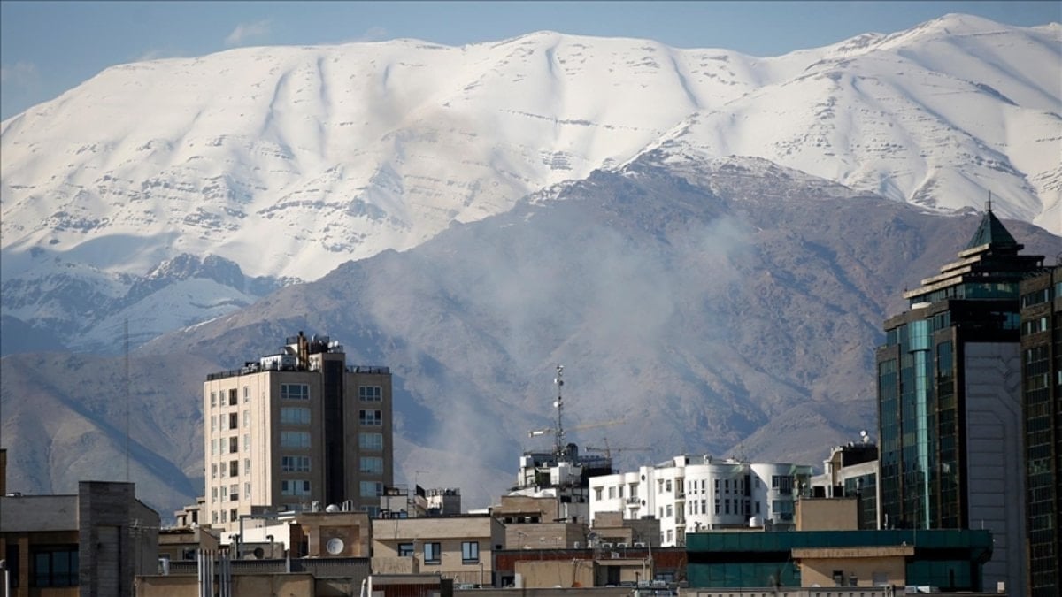 İran'ın başkenti Tahran'da patlama meydana geldi