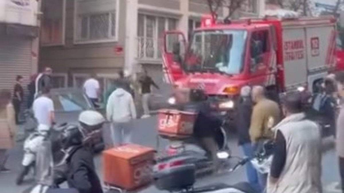 İstanbul'da otelde çıkan yangın söndürüldü: 6 kişi kurtarıldı