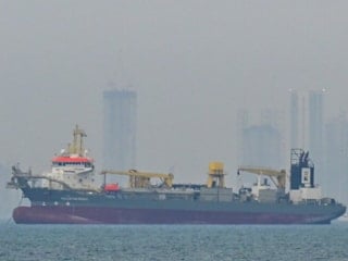 İran, Hürmüz Boğazı'nın yeniden açılması için savaş tazminatı istedi