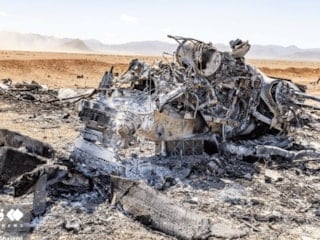 İran, düşürülen ABD uçaklarındaki pilot cesetlerinin fotoğraflarını paylaştı