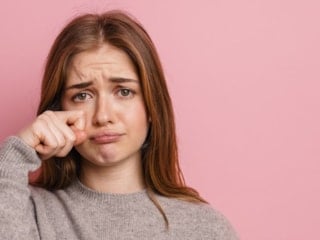 Mağduriyetle beslenen ilişkilerde mutluluk tutunamıyor