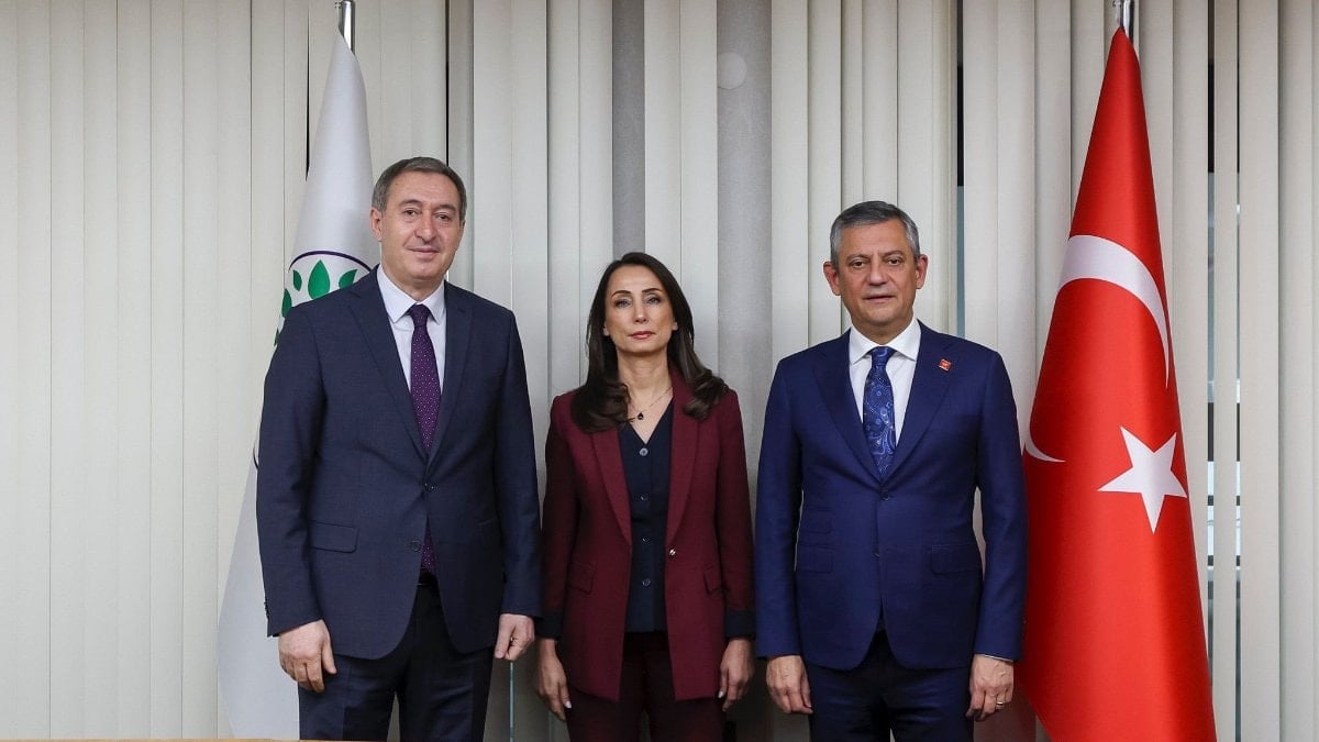 Özgür Özel'den DEM Parti'ye ziyaret