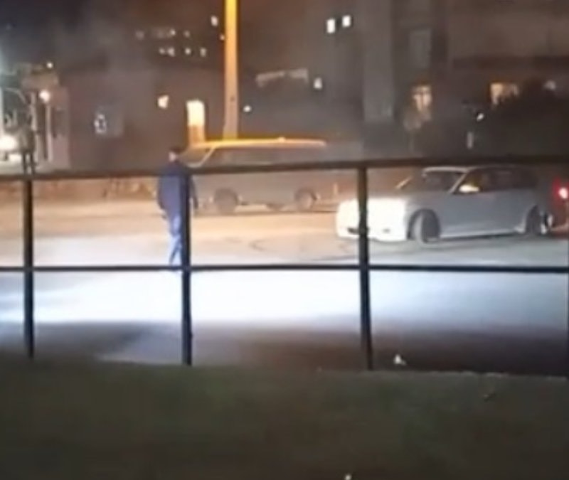 Mersin'de düğün konvoyunda drift attı