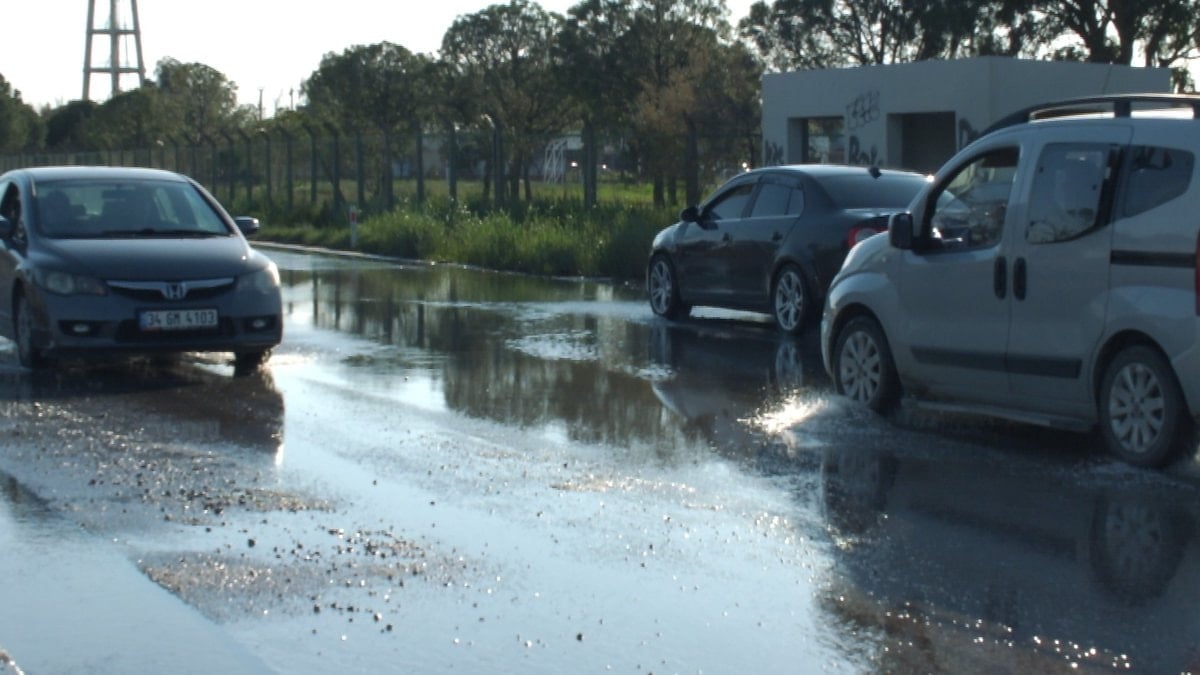 Balıkesir’de sağanak nedeniyle arazileri sular bastı