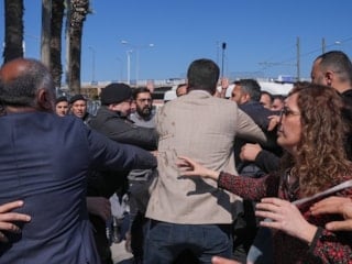 İzmir’de Vakıflar’a devredilen eski DGM binalarının tahliye süreci başladı