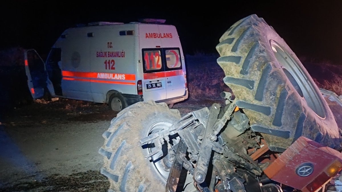 Erzurum'da ambulansın traktöre çarptığı kazada 4 kişi yaralandı