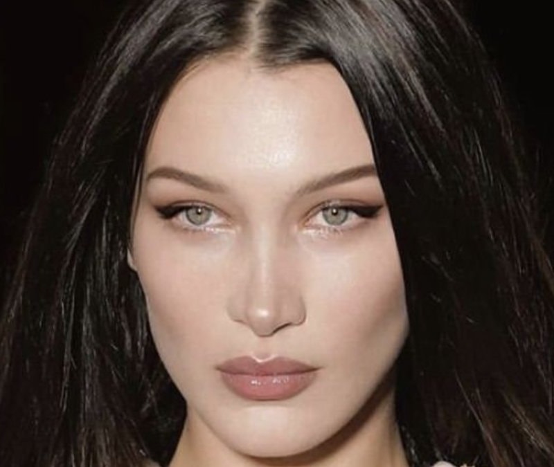Sağlık problemleri yaşıyordu! Bella Hadid yeni pozlarıyla gündem oldu