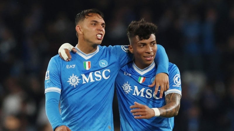 Napoli, Milan'ı tek golle yıktı