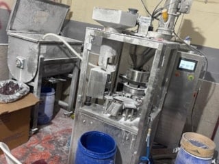 Adana'da ıslak mendil tesisi, uyuşturucu imalathanesi çıktı: 7 tutuklama