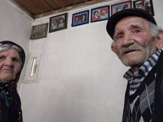 Amasya'da 67 yıldır aynı yastığa baş koyuyorlar