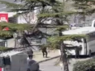 İsrail Başkonsolosluğu önünde silah sesleri