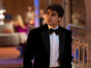 Dün gecenin reyting birincisi belli oldu: Delikanlı dizisinden şaşırtan sonuç