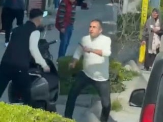 İstanbul'da yol verme kavgası kanlı bitti: Motosikletli sürücü bıçaklandı