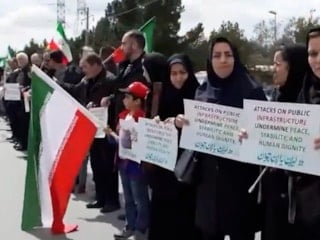 Trump 'yok etmekle' tehdit etti: İranlı kadınlar köprülere giderek nöbete başladı