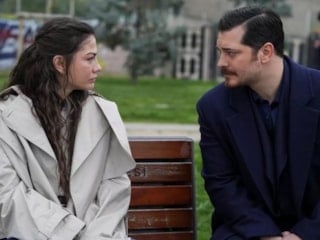 Eşref Rüya dizisine bomba isim: Usta oyuncu Gülümser karakterini canlandıracak